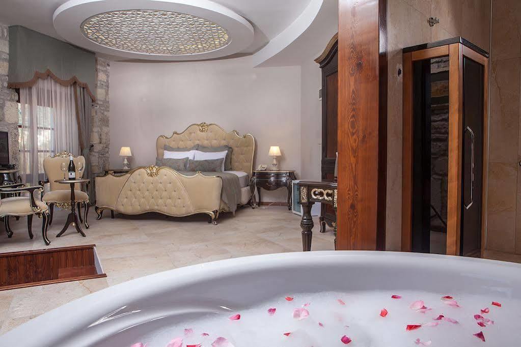 La Petra Hotel Ізмір Екстер'єр фото